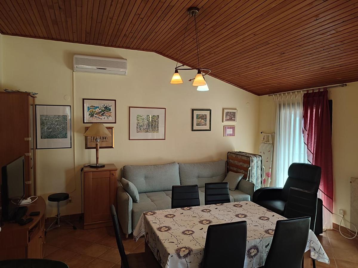 Guesthouse Suzy Pula Extérieur photo