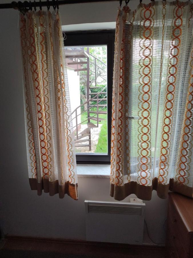 Guesthouse Suzy Pula Extérieur photo